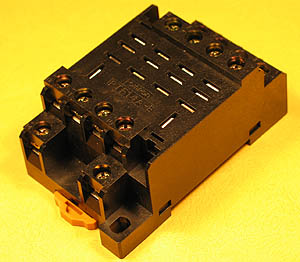 GRBLADE4P - Socket for 4PDT Blade Terminal Relay (10A)