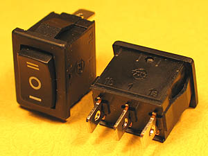 RSPDT101 - SPDT on-off-on Panel Mount Rocker